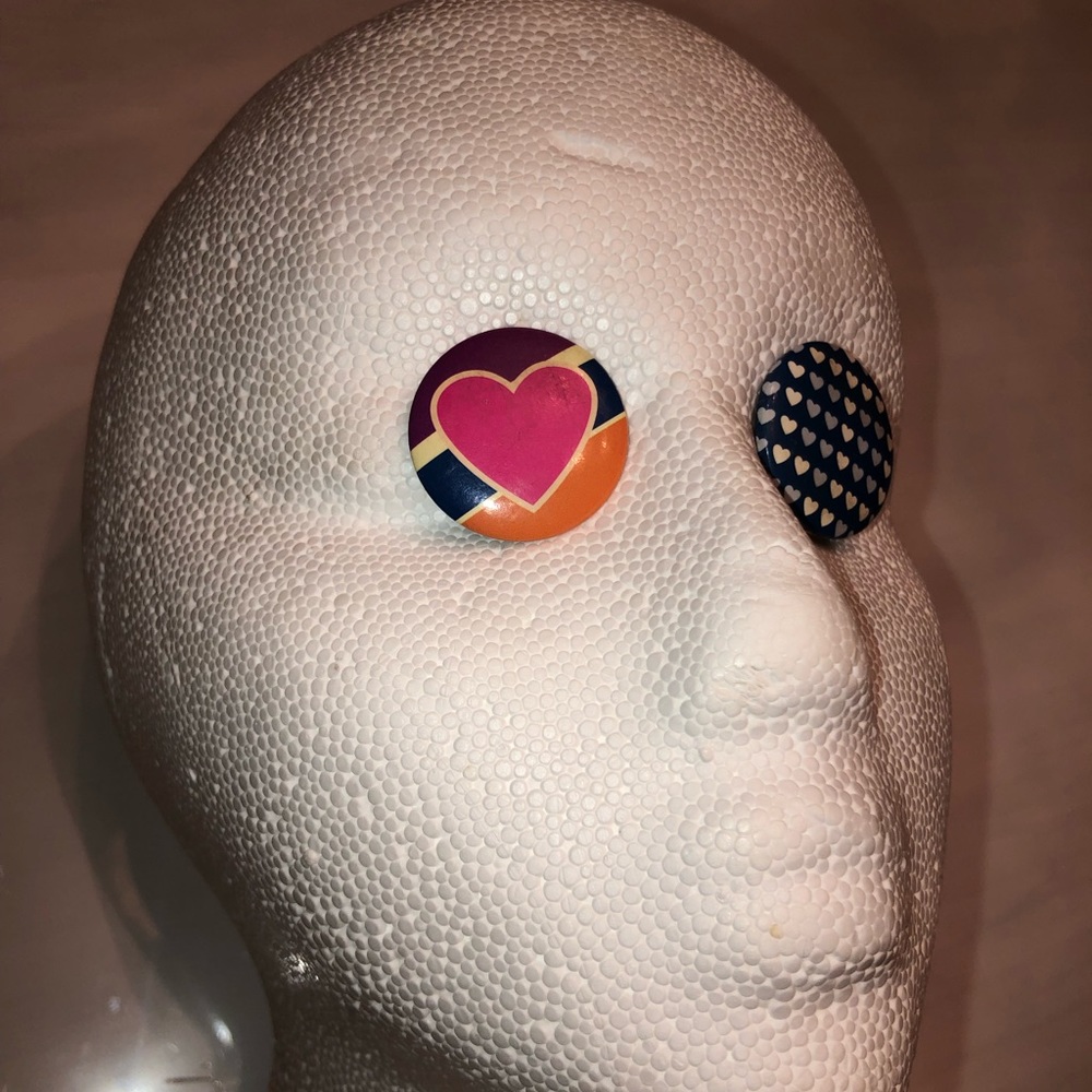 Vintage Buttons Pins 80s 90s 90’s 80’s Cute Hearts